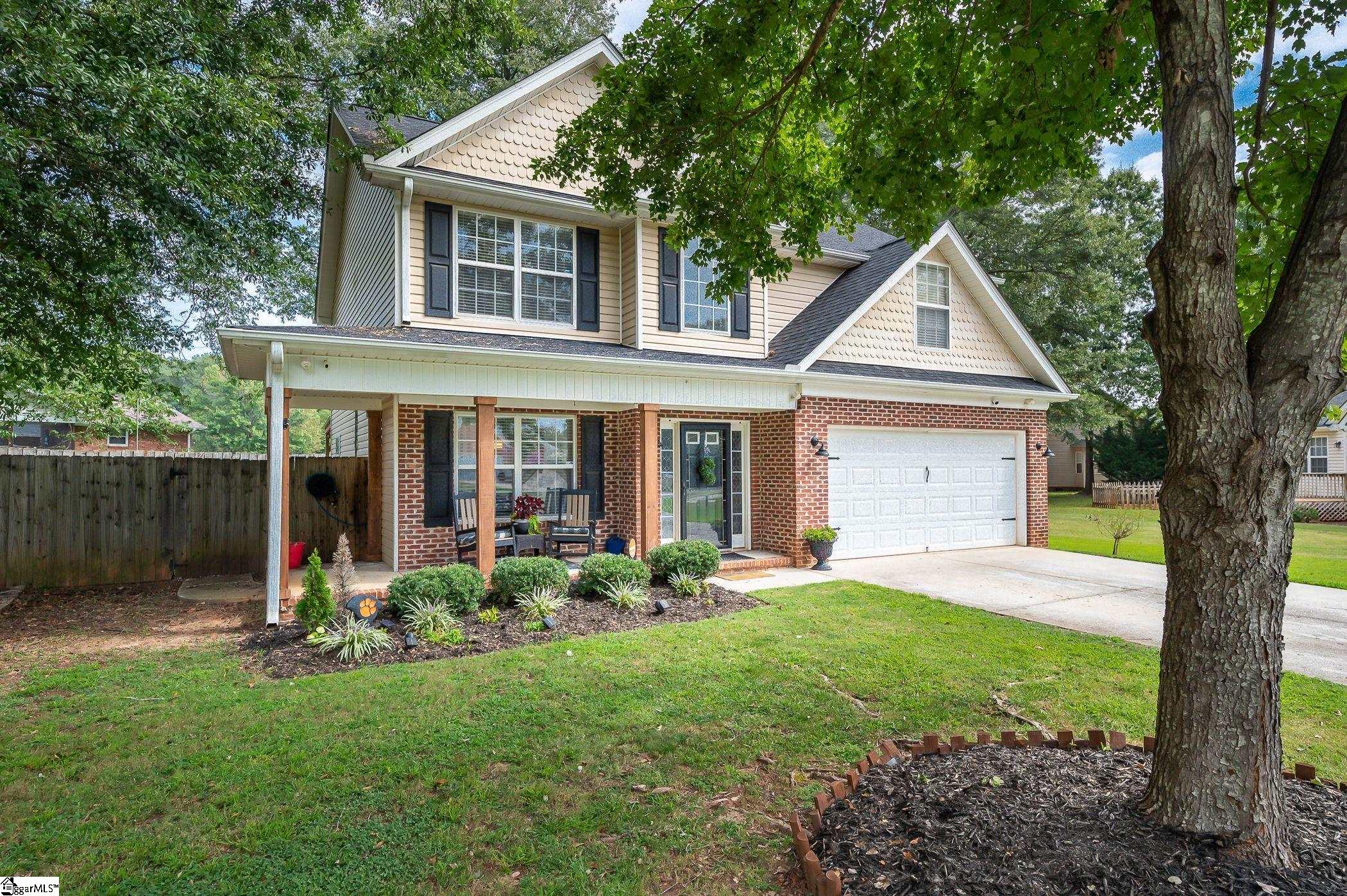 114 Thorncliff Place Anderson, SC 29625 - Photo 2 of 22