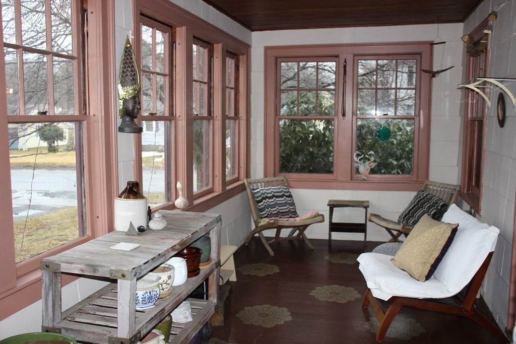 87 Maple Street Greenfield, MA 01301 - Photo 11 of 32