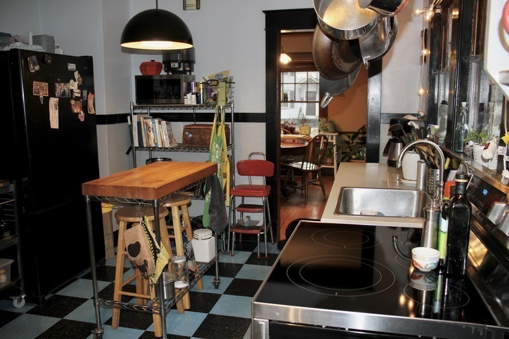 87 Maple Street Greenfield, MA 01301 - Photo 14 of 32