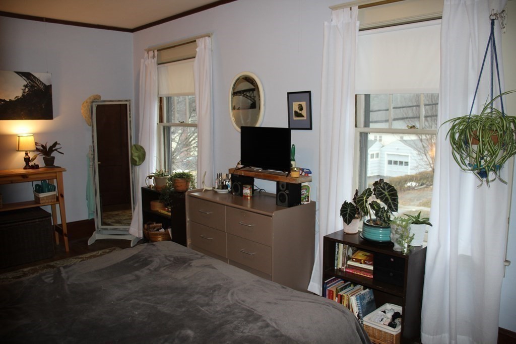 87 Maple Street Greenfield, MA 01301 - Photo 29 of 32