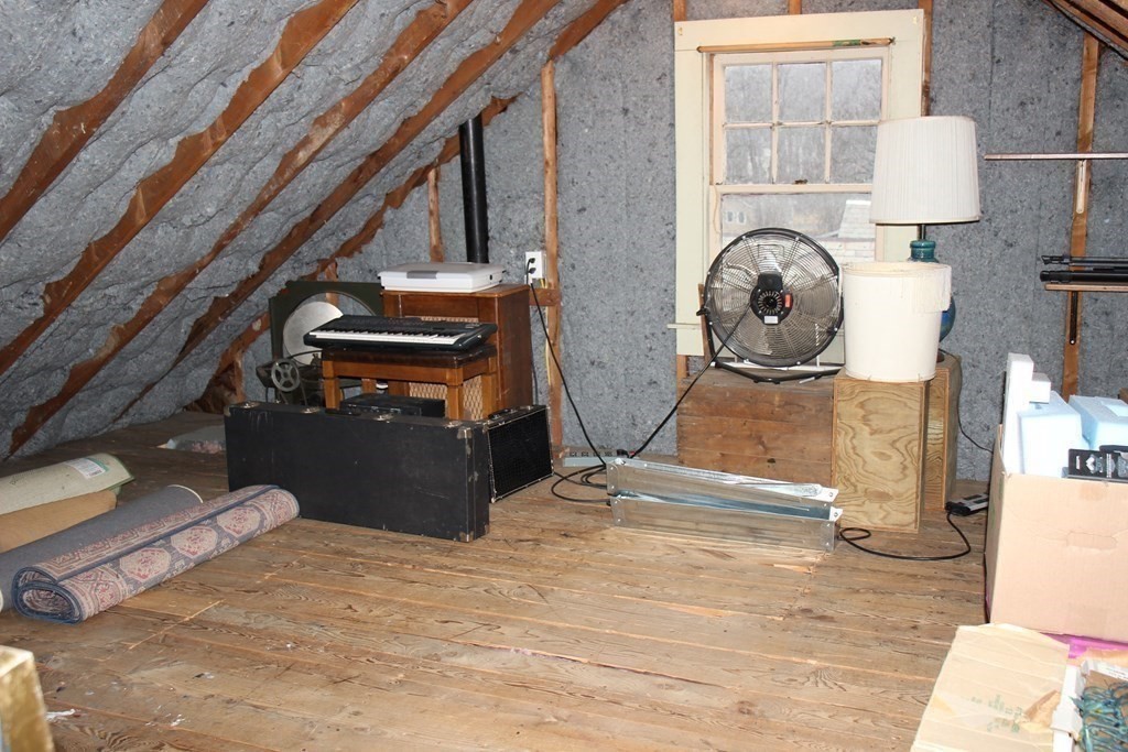 87 Maple Street Greenfield, MA 01301 - Photo 31 of 32