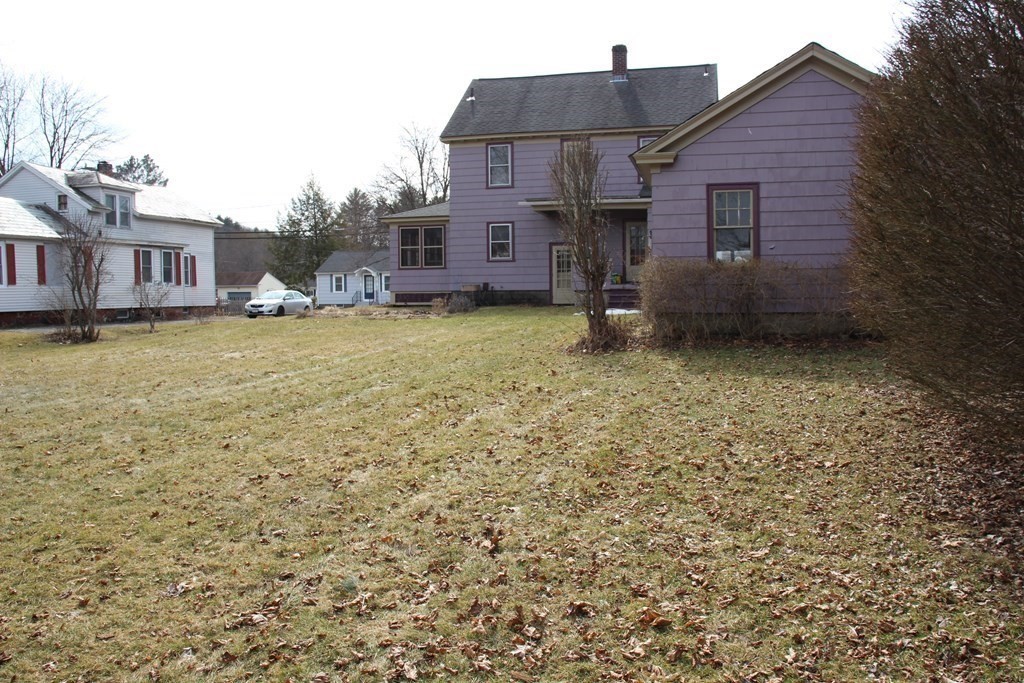 87 Maple Street Greenfield, MA 01301 - Photo 4 of 32