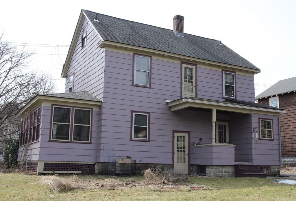 87 Maple Street Greenfield, MA 01301 - Photo 6 of 32