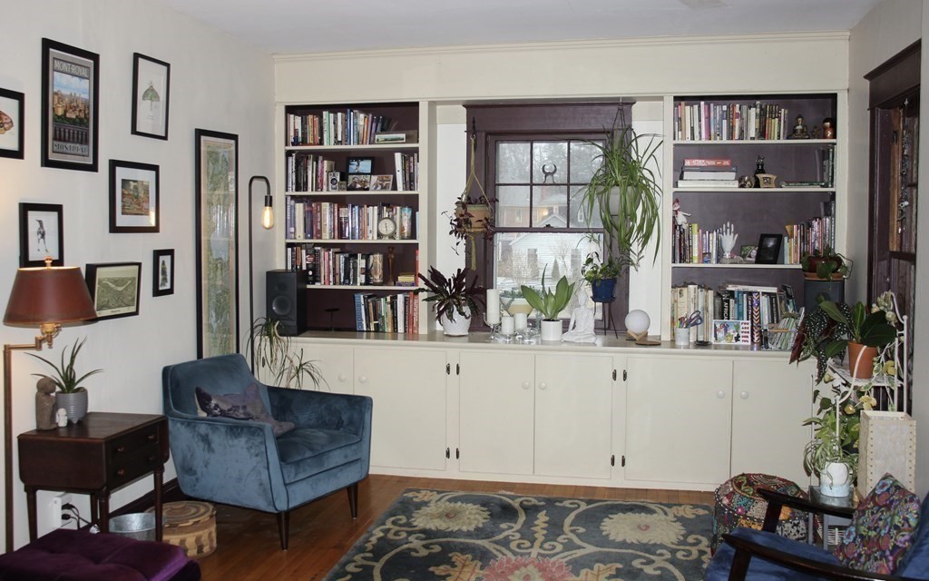 87 Maple Street Greenfield, MA 01301 - Photo 8 of 32