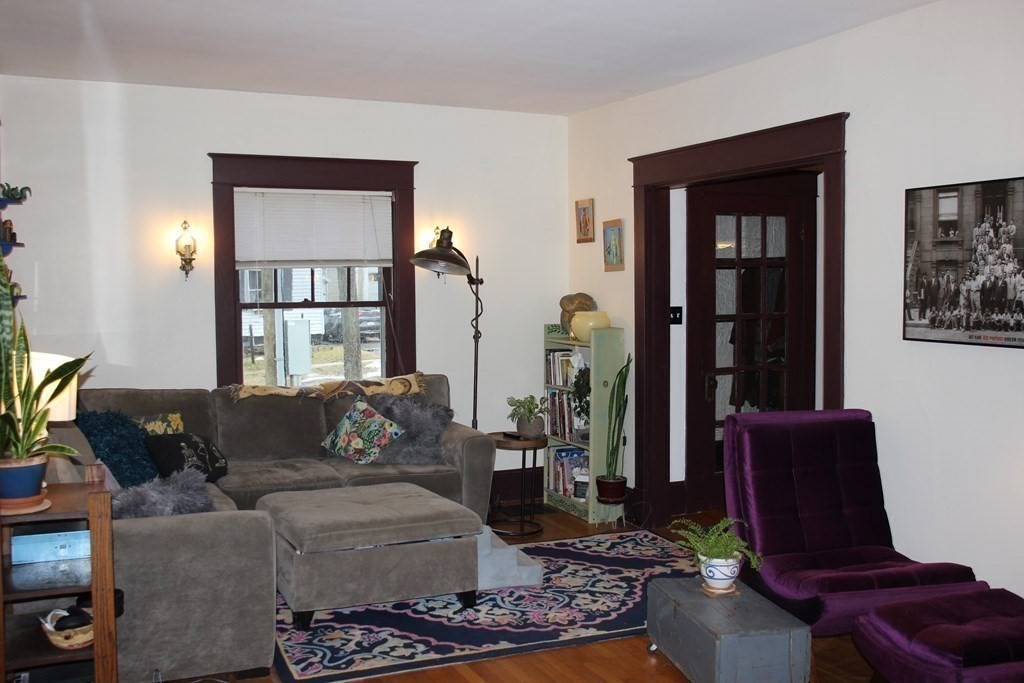 87 Maple Street Greenfield, MA 01301 - Photo 9 of 32