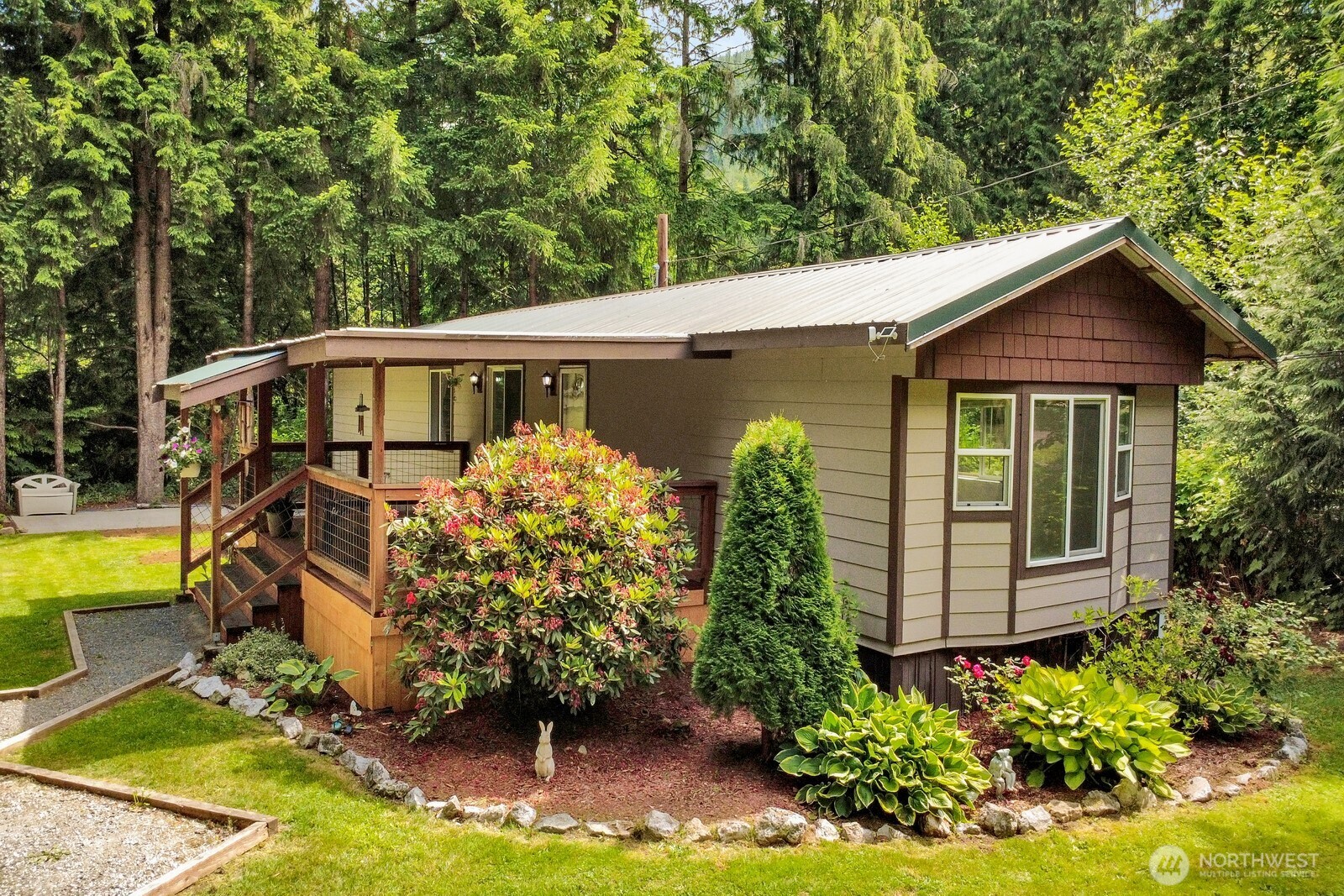 7994 Oregon Trail Maple Falls, WA 98266 - Photo 4 of 37