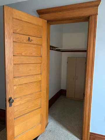 $1,100 | 355 West New York Street, Unit 3, Aurora, IL 60506
