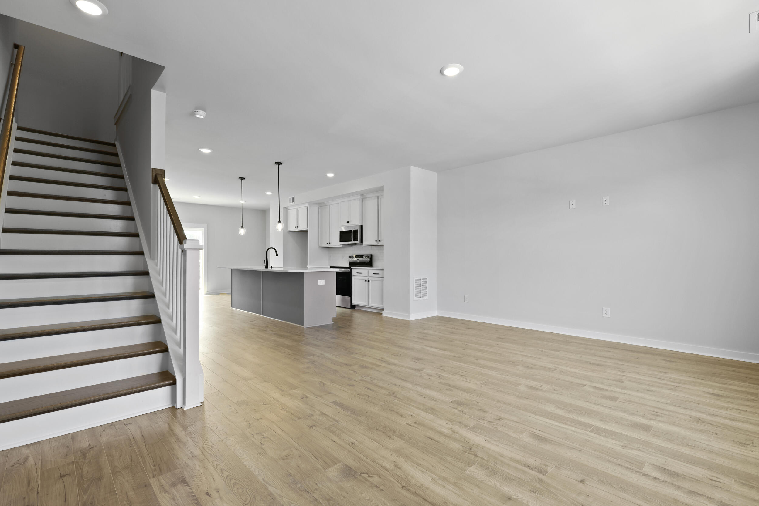 596 Scholar Way Summerville, SC 29486 - Photo 14 of 97 Living Room