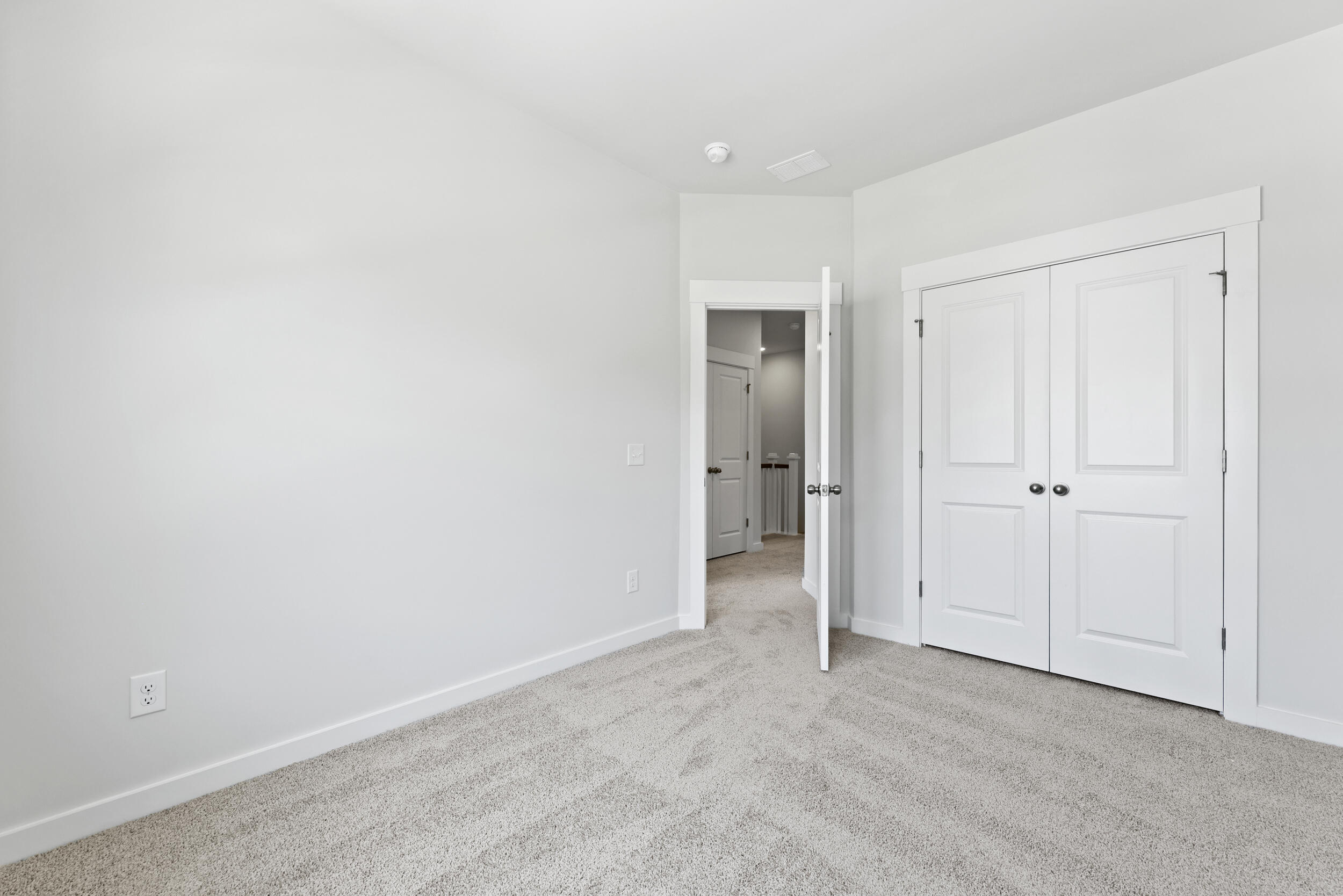 596 Scholar Way Summerville, SC 29486 - Photo 31 of 97 3rd Bedroom