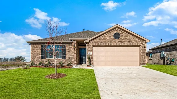 $329,032 | 3813 Arrowchop, Caddo Mills, TX 75135