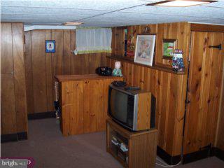 321 Wilson Road Hatboro, PA 19040 - Photo 3 of 6 Gallery Image 3