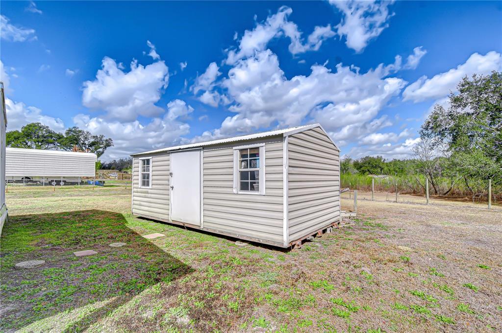 36305 Sunshine Road Zephyrhills, FL 33541 - Photo 12 of 30 Gallery Image 12