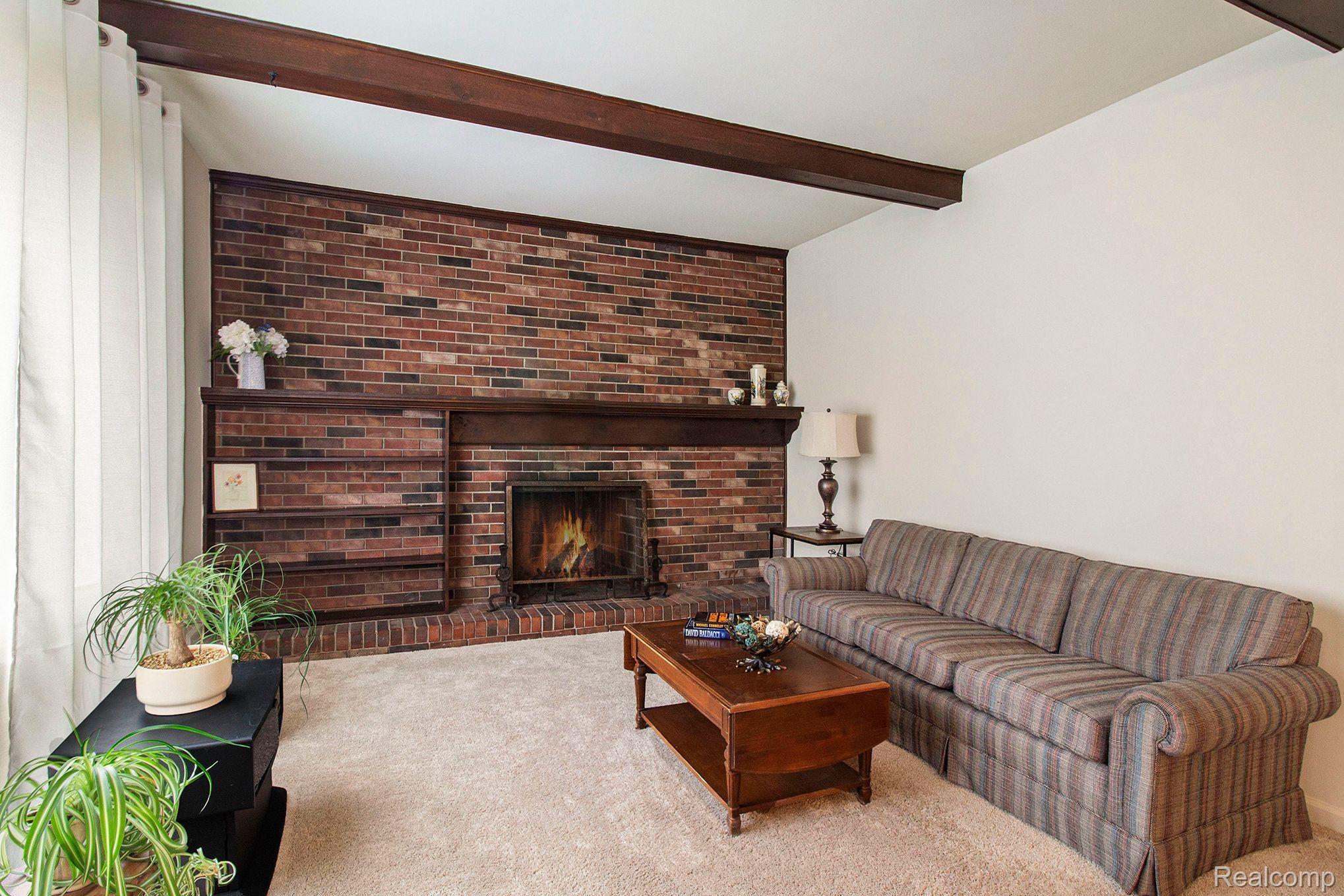 3458 Common Road Warren, MI 48092 - Photo 17 of 25 Gallery Image 17