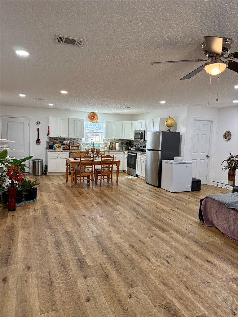 59 Red Hawk Court Waynesville, GA 31566 - Photo 2 of 18