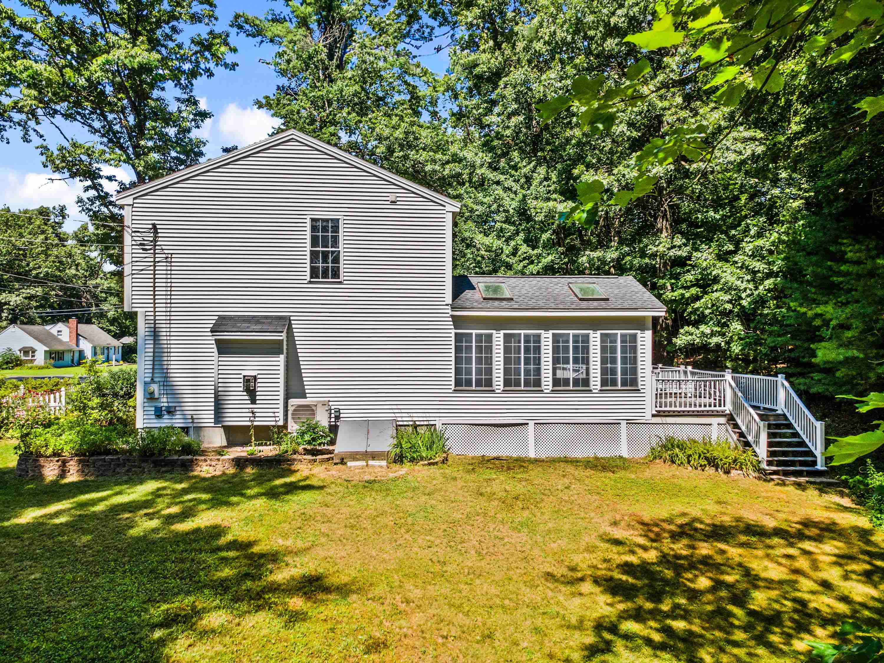 14 Davis Road Merrimack, NH 03054 - Photo 41 of 48 Gallery Image 41