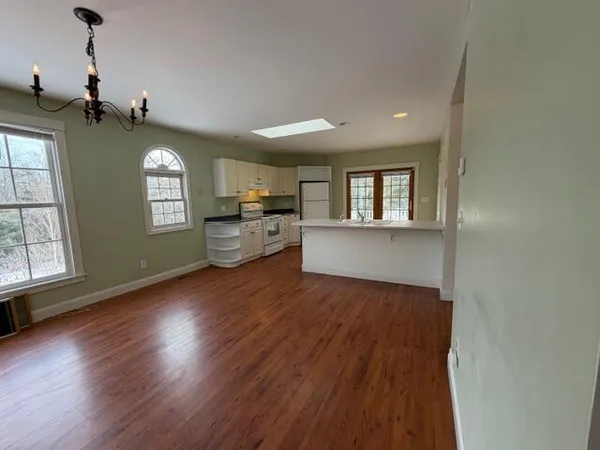 $384,500 | 24 Jason Circle, Boothbay, ME 04537