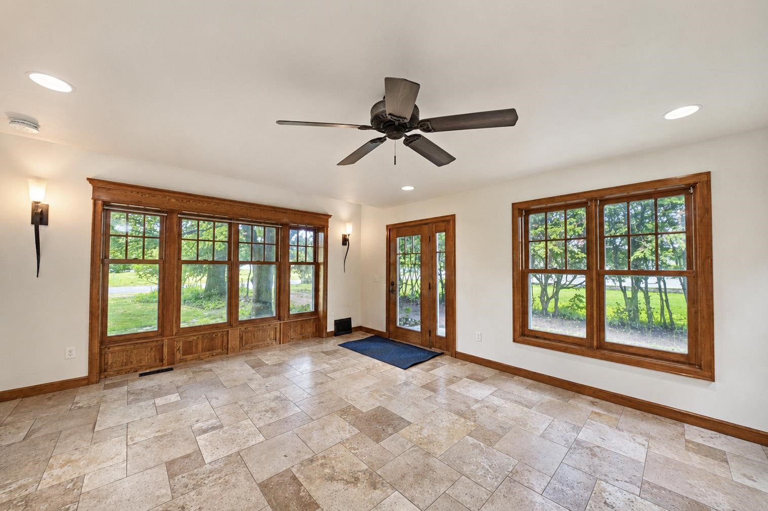 1018 Golf Club Road Wausau, WI 54403 - Photo 7 of 35