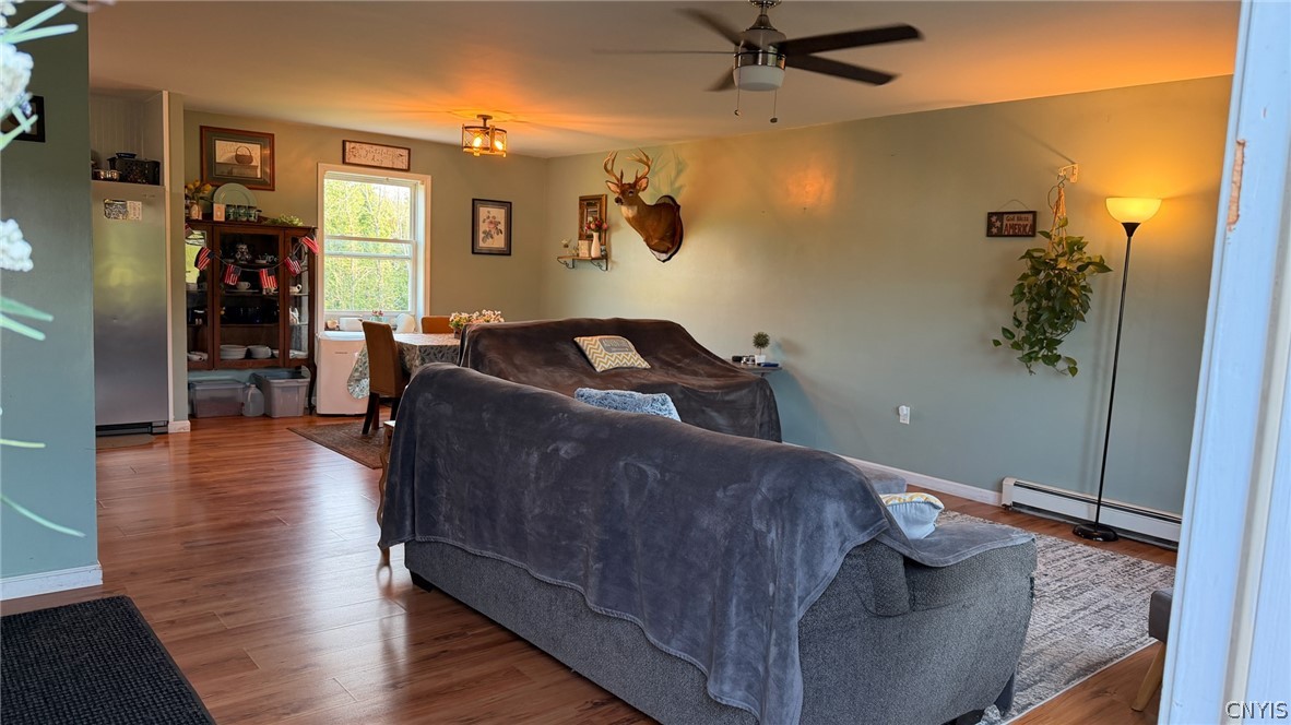 417 State Route Hannibal, NY 13074 - Photo 3 of 27 Living Room