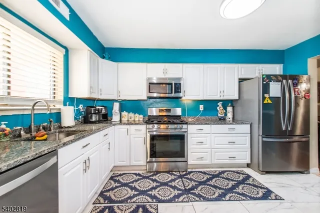 $430,000 | 107 Nightingale Court, Old Bridge, NJ 08857