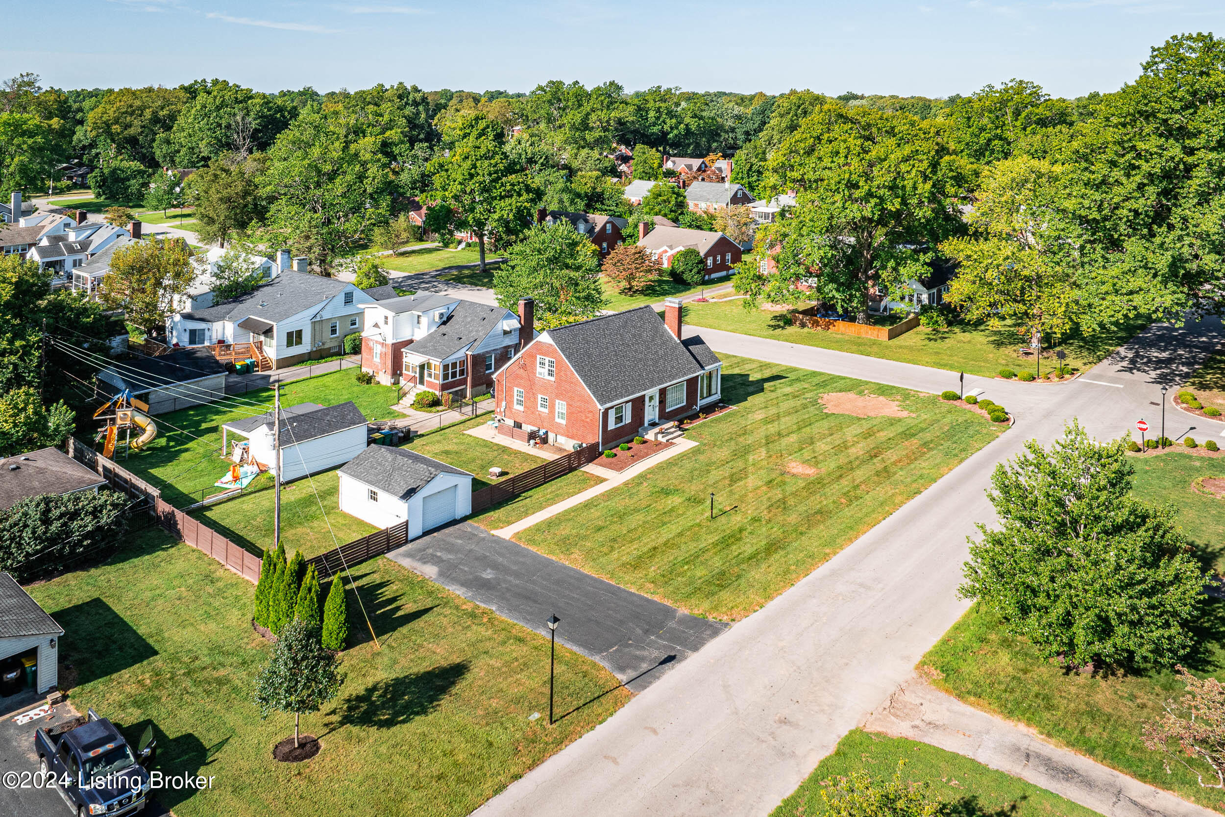 4433 Blenheim Road Louisville, KY 40207 - Photo 49 of 52 4433 Blenheim Rd-1