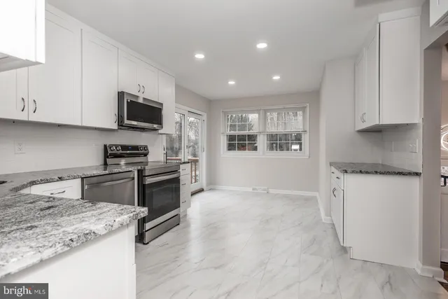 $688,000 | 26 Shamrock Hill Lane, Malvern, PA 19355