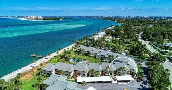 $3,500 | 4660 Ocean Boulevard, Unit G1, Sarasota, FL 34242