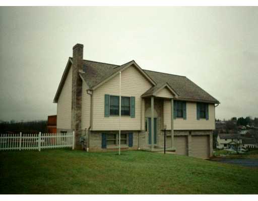 156 Wendel Road Irwin, PA 15642 - Photo 1 of 6 Gallery Image 1