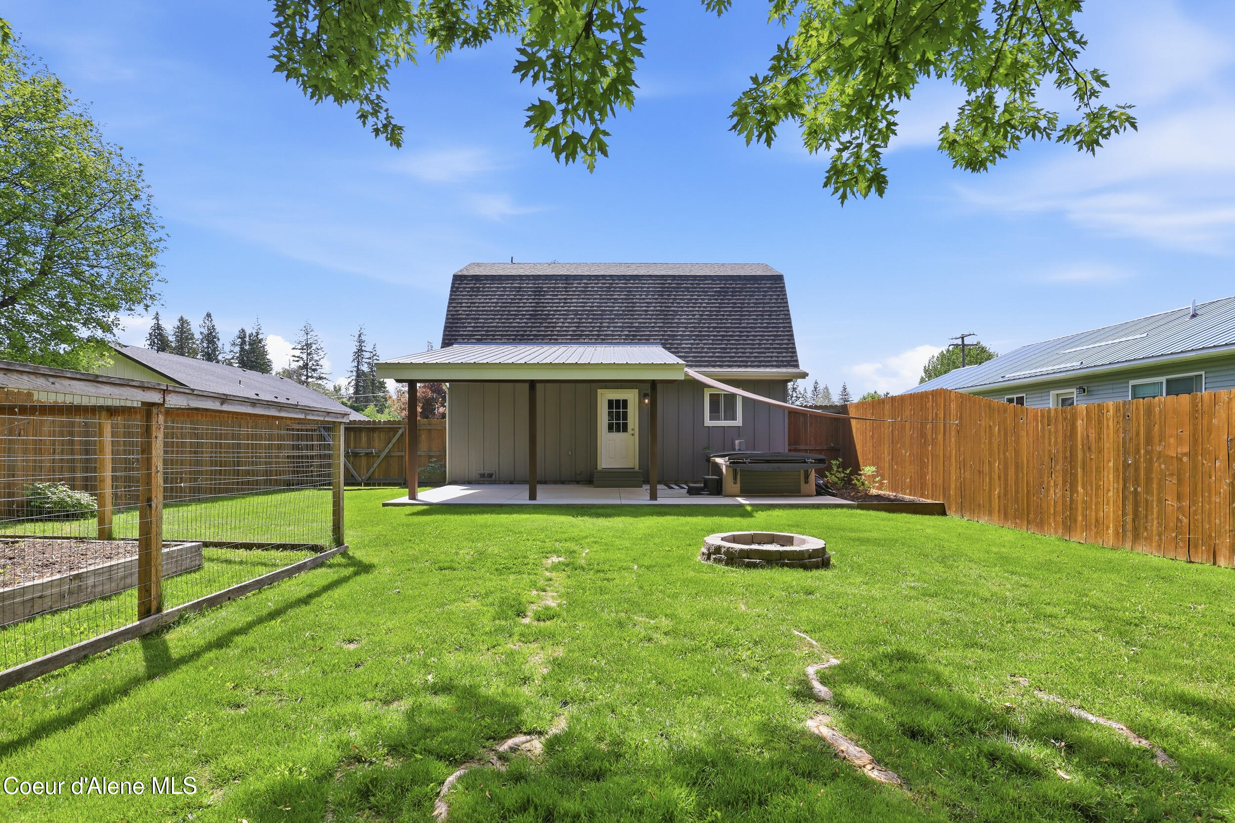 95 Whiskey Jack Road Sandpoint, ID 83864 - Photo 25 of 29 back of home