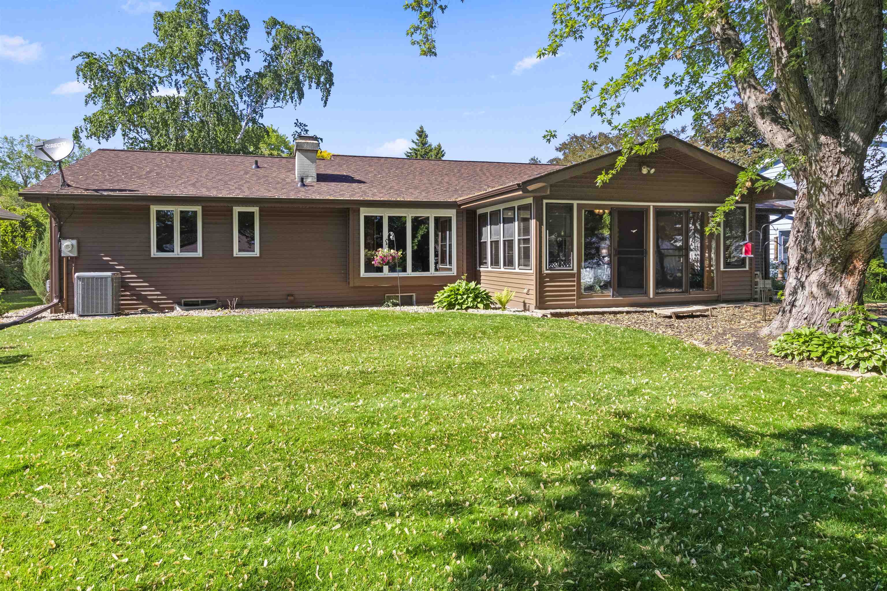 933 East Capitol Drive Appleton, WI 54911 - Photo 39 of 46