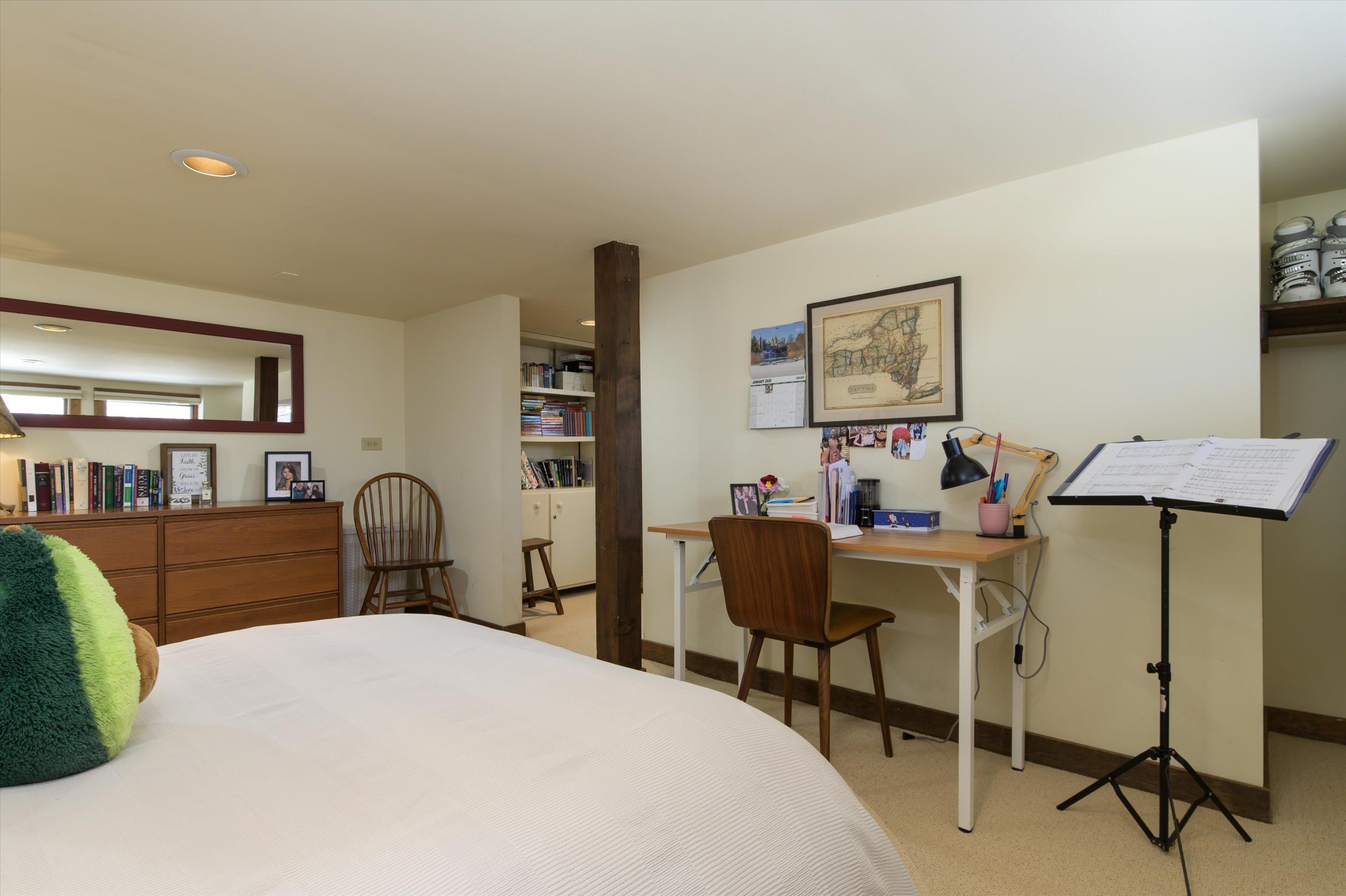 879 East Ash Road, Unit 5 Plymouth, VT 05056 - Photo 14 of 47