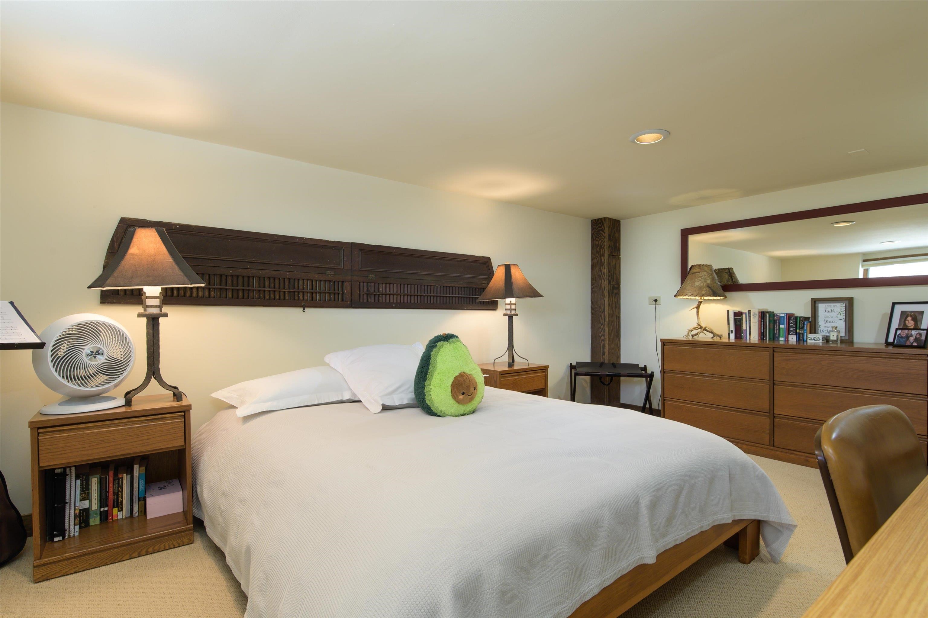 879 East Ash Road, Unit 5 Plymouth, VT 05056 - Photo 15 of 47