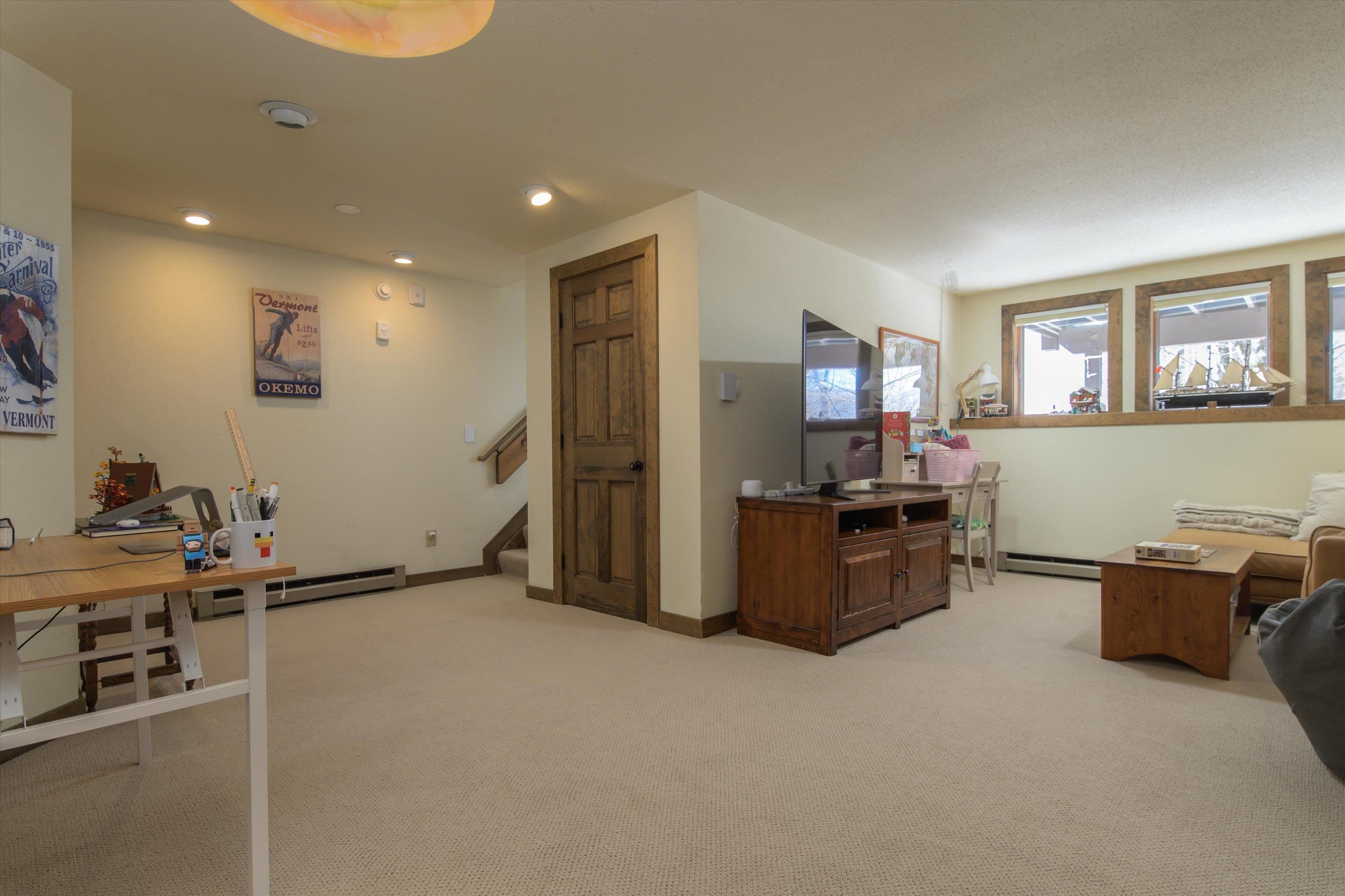 879 East Ash Road, Unit 5 Plymouth, VT 05056 - Photo 21 of 47