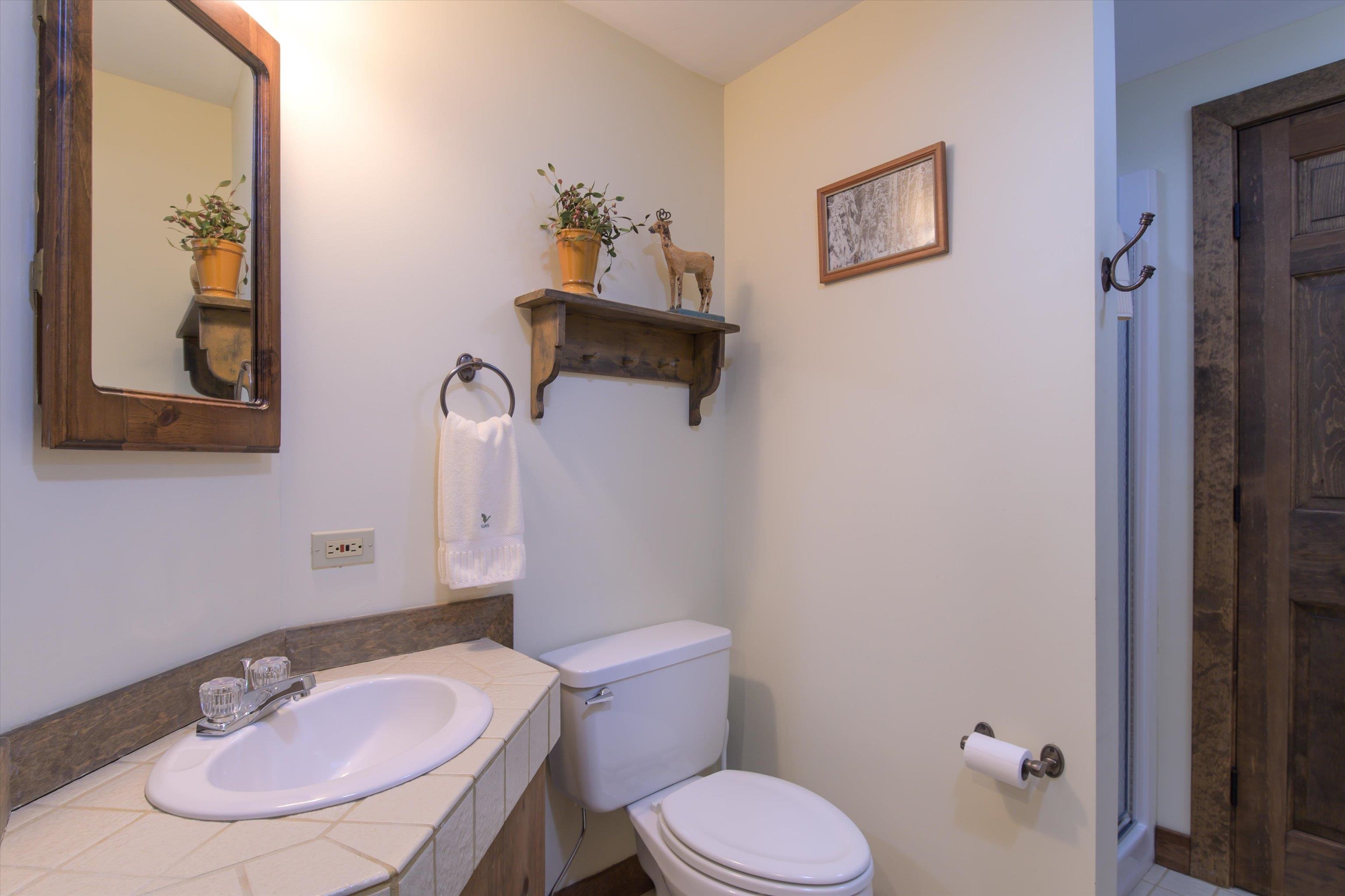 879 East Ash Road, Unit 5 Plymouth, VT 05056 - Photo 22 of 47