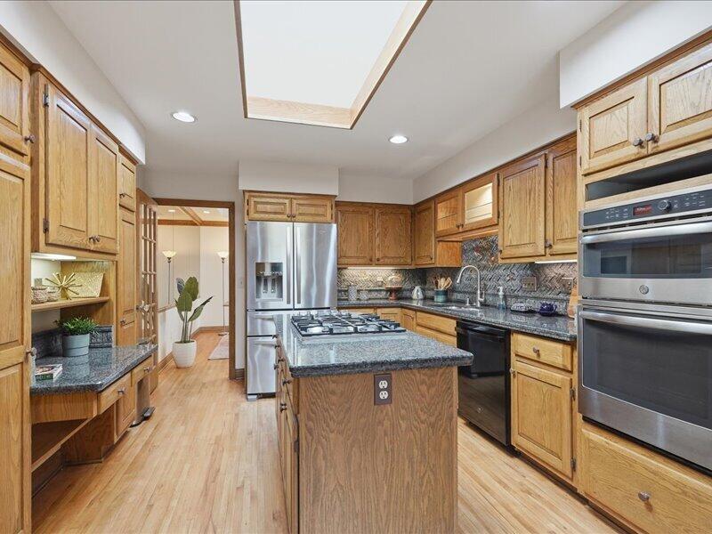 700 Waters Edge Road, Unit 23 Caledonia, WI 53402 - Photo 10 of 60 Newer Appliances