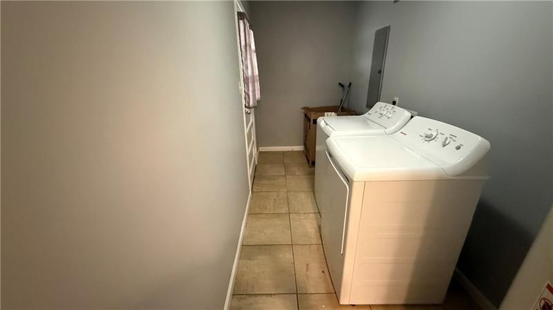 3496 Mt Gilead Road Southwest Atlanta, GA 30331 - Photo 6 of 21 Gallery Image 6
