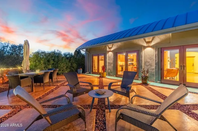 $1,595,000 | 230 Tabletop Road, Sedona, AZ 86336
