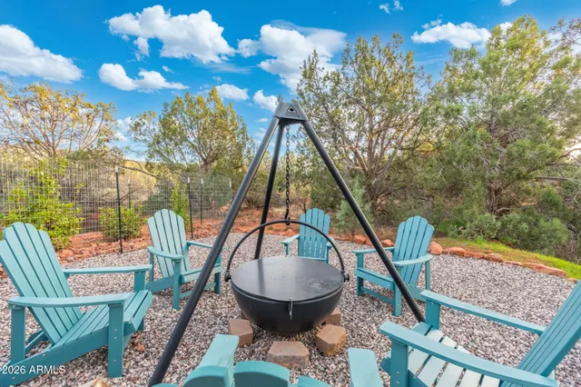 $1,595,000 | 230 Tabletop Road, Sedona, AZ 86336