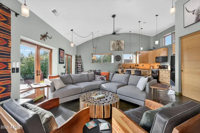 $1,595,000 | 230 Tabletop Road, Sedona, AZ 86336