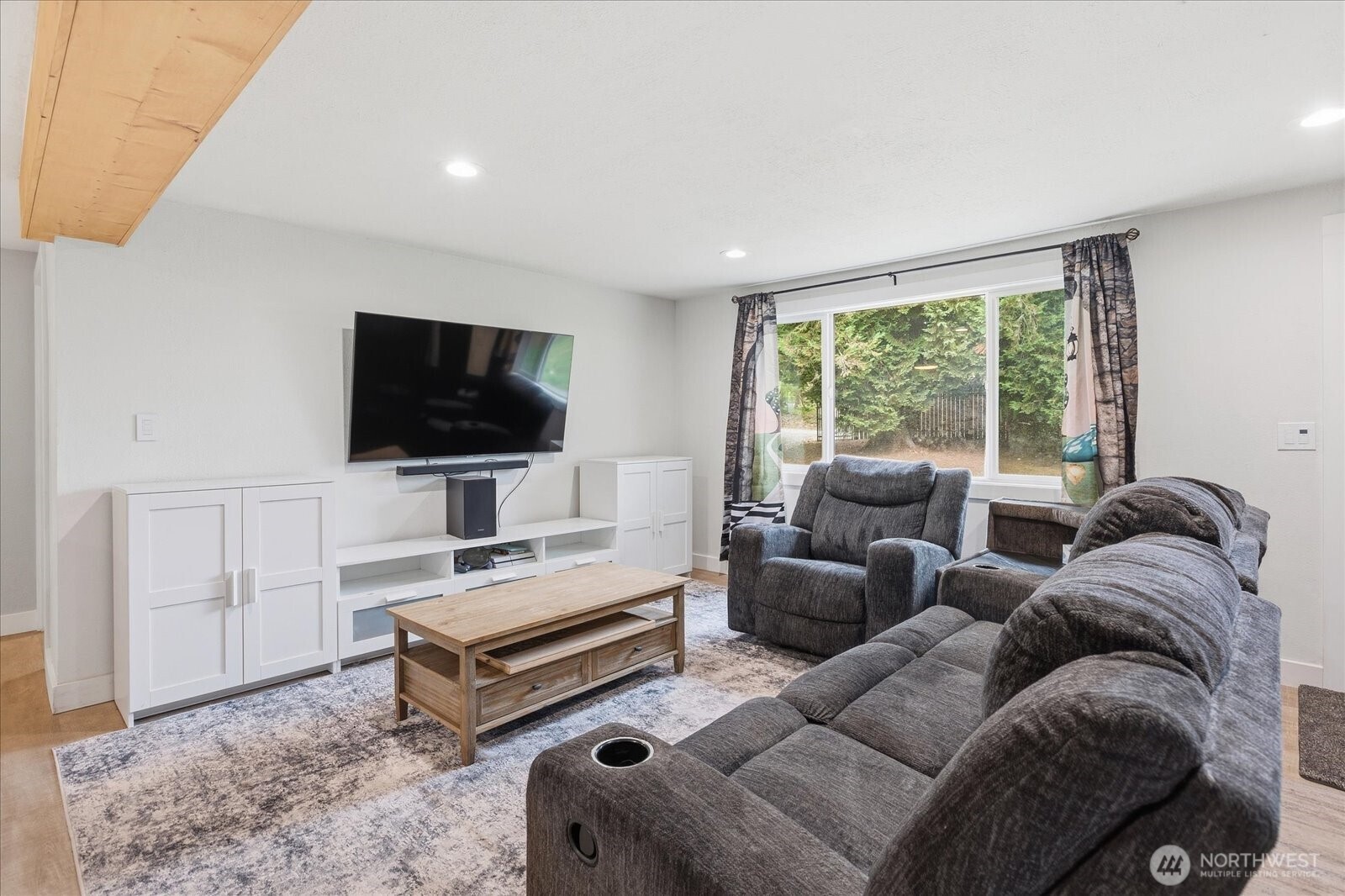 12031 Southeast Kent-Kangley Road Kent, WA 98030 - Photo 4 of 22 Gallery Image 4