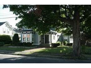 108 Riddle Street Manchester, NH 03102 - Photo 2 of 4