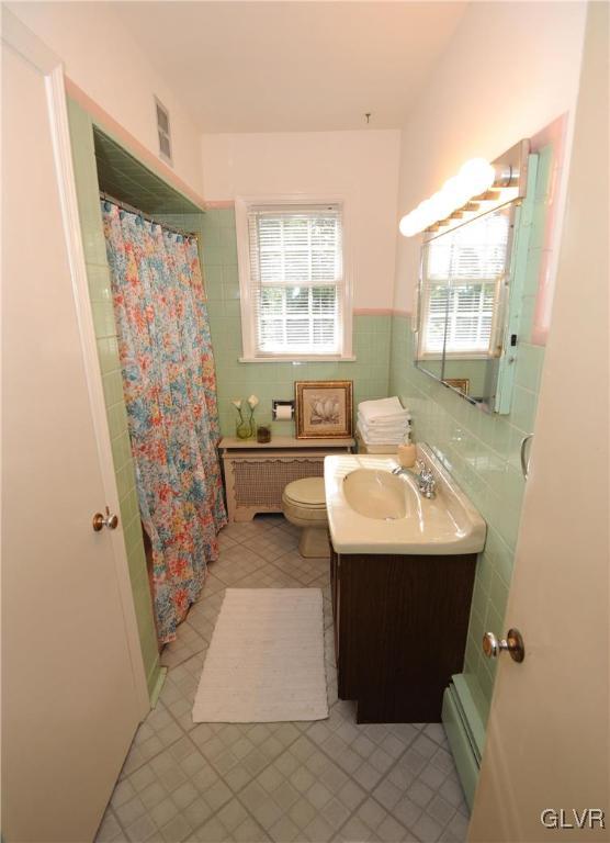 3776 Avon Road Allentown, PA 18104 - Photo 17 of 29 Gallery Image 17