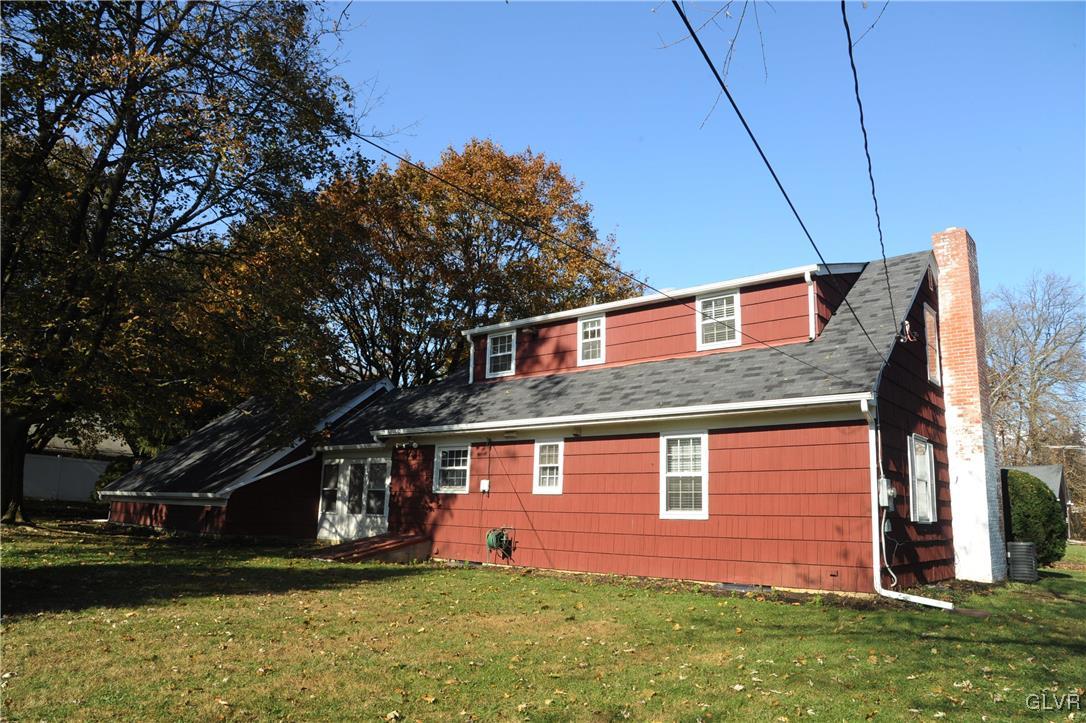 3776 Avon Road Allentown, PA 18104 - Photo 3 of 29 Gallery Image 3