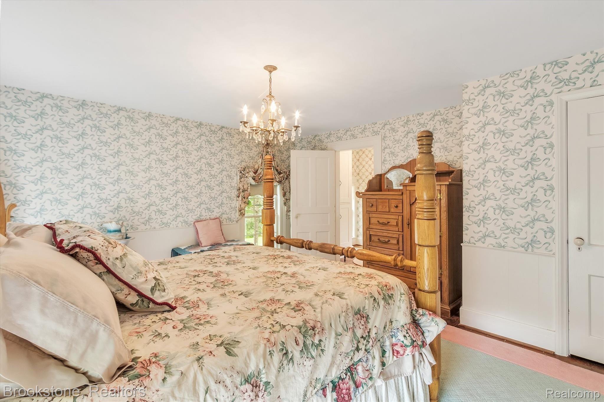 885 East Romeo Road Leonard, MI 48367 - Photo 29 of 60 29--WindowStill-Real-Estate-Photography-29.jpg