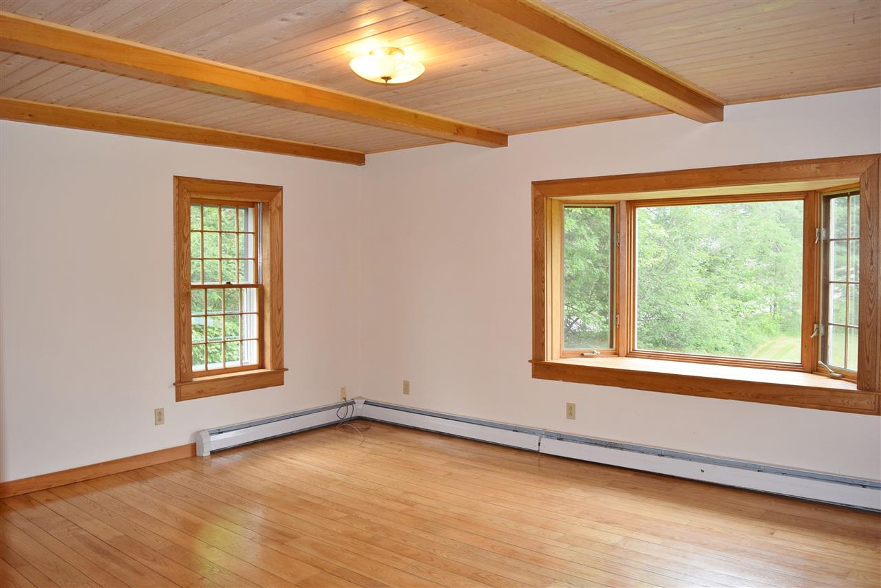 289 Meadows Road Jefferson, NH 03583 - Photo 12 of 39 Gallery Image 12