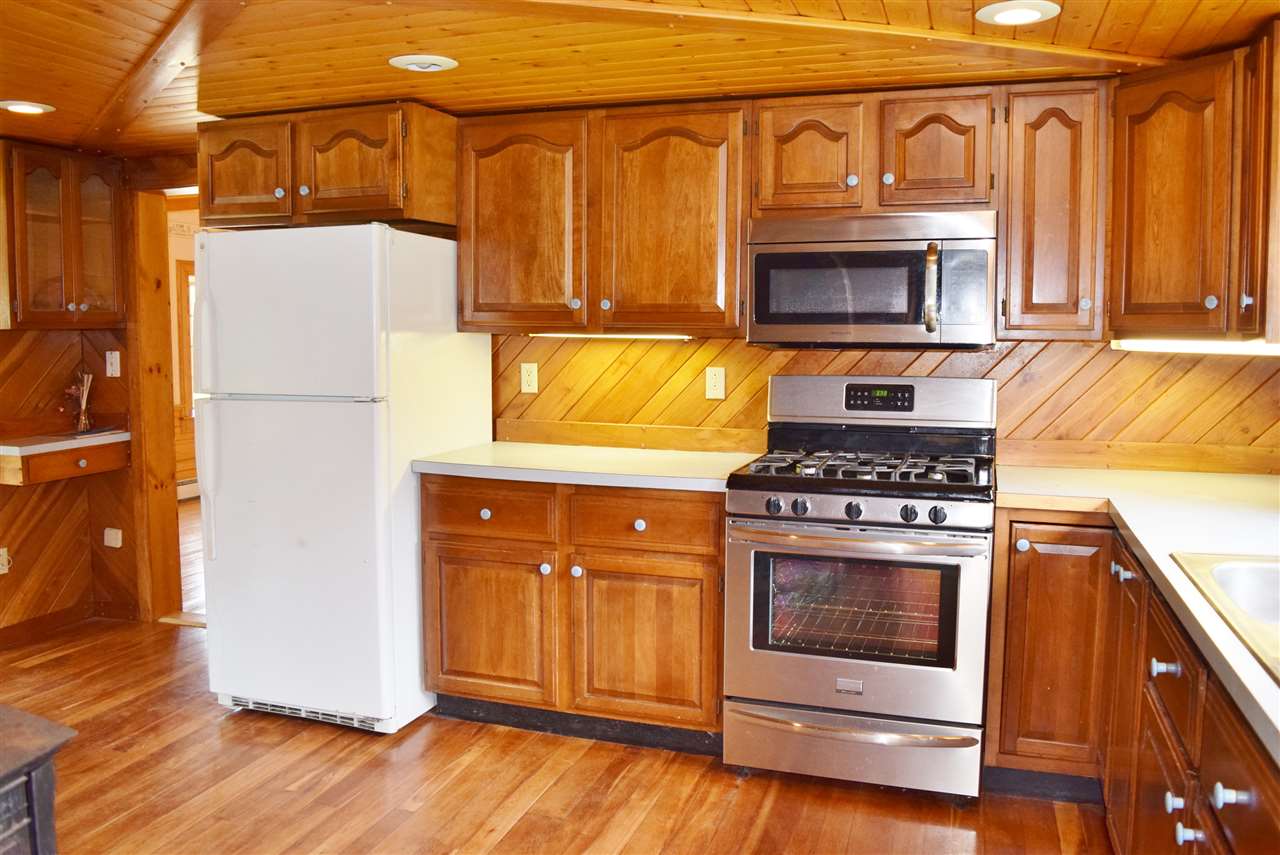 289 Meadows Road Jefferson, NH 03583 - Photo 5 of 39 Gallery Image 5