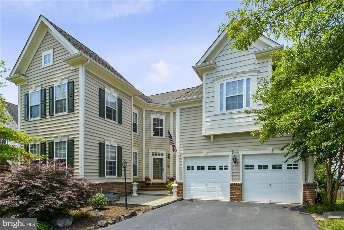 22817 Highcrest Circle Brambleton, VA 20148 - Photo 1 of 41