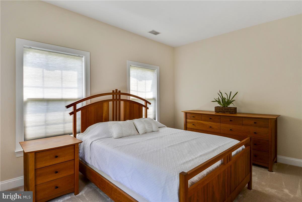 22817 Highcrest Circle Brambleton, VA 20148 - Photo 22 of 41