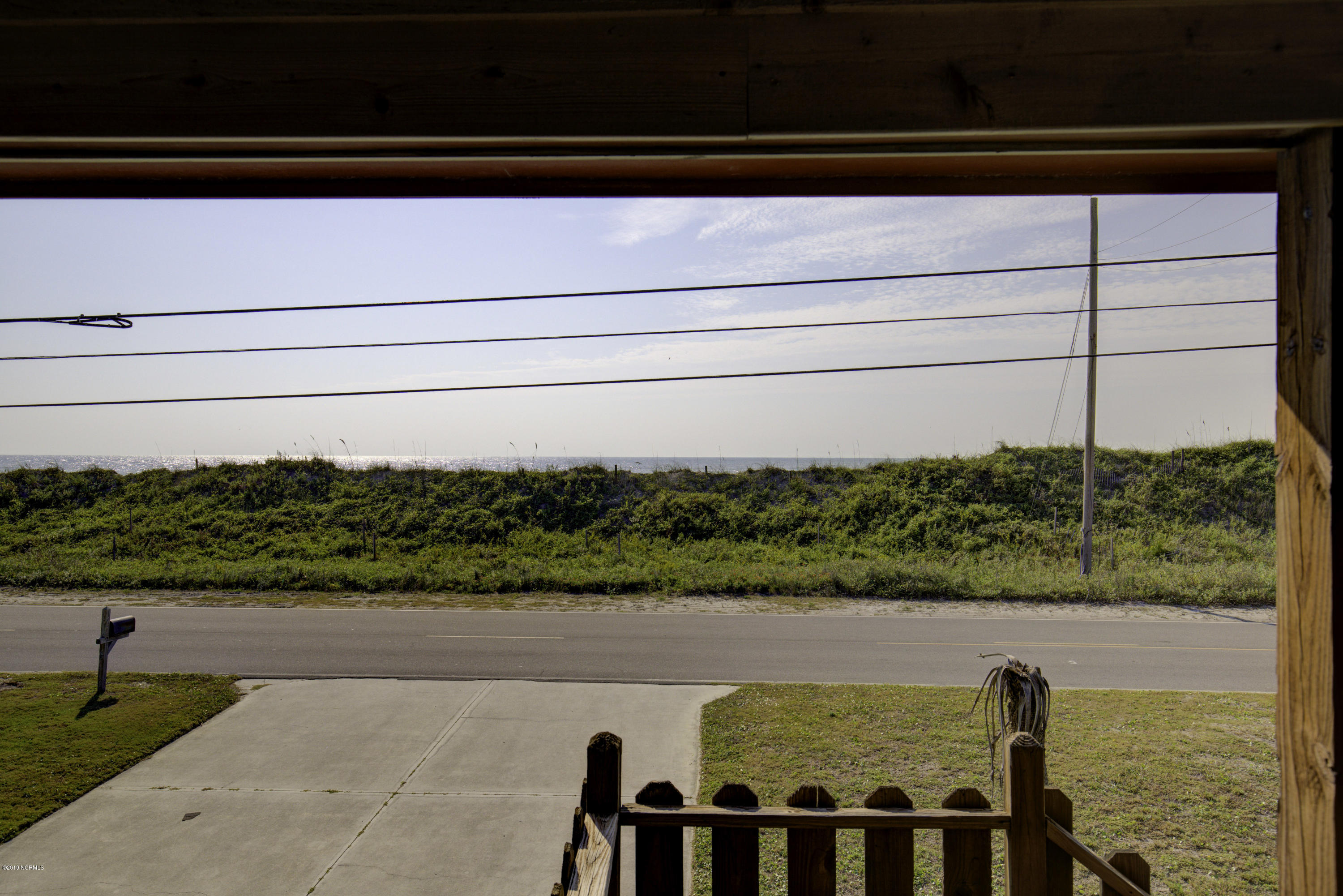 1675 New River Inlet Road North Topsail Beach, NC 28460 - Photo 12 of 32 1675 New River Inlet Road - Interiors_11