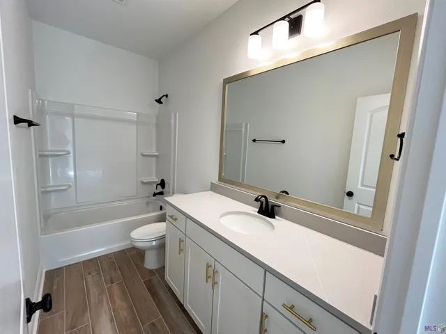 $344,510 | 1217 Lakehaven Drive, Gonzales, LA 70737