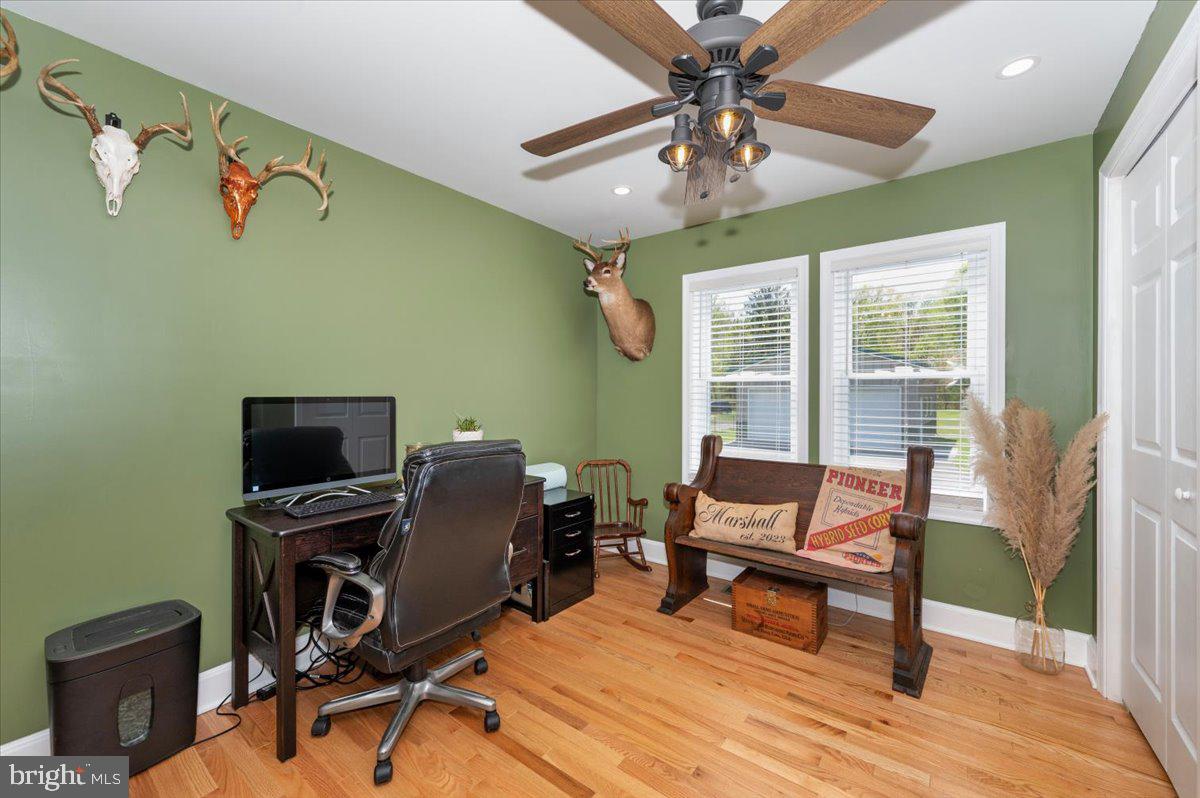 7117 Blue Mountain Road Thurmont, MD 21788 - Photo 26 of 80 a view of a livingroom with workspace and a window